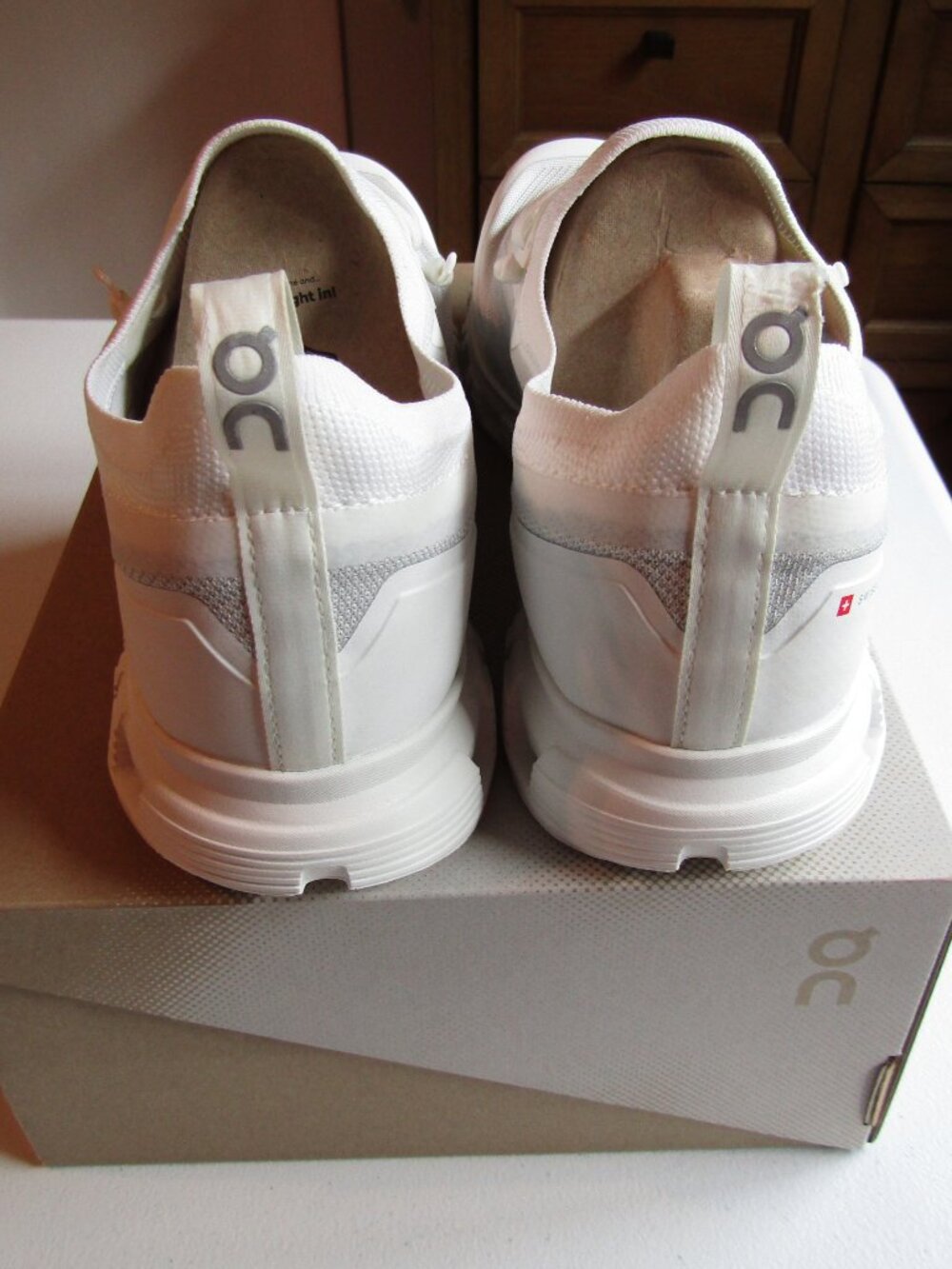 On Cloud 6 Versa Men Sneakers White Size M13 - Picture 3 of 9